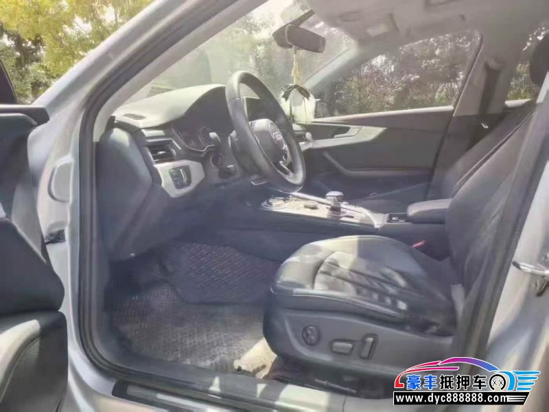 17年奥迪A4L轿车抵押车出售