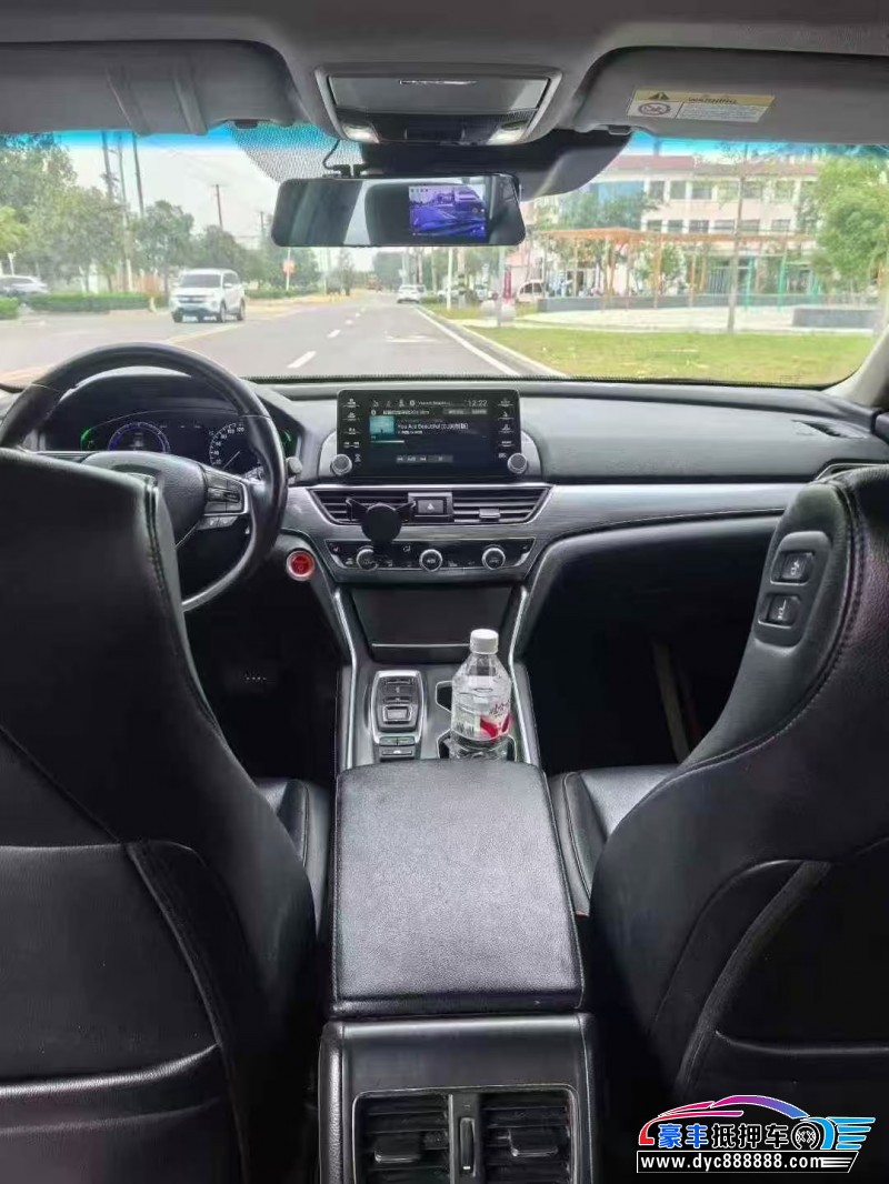 19年本田雅阁轿车抵押车出售