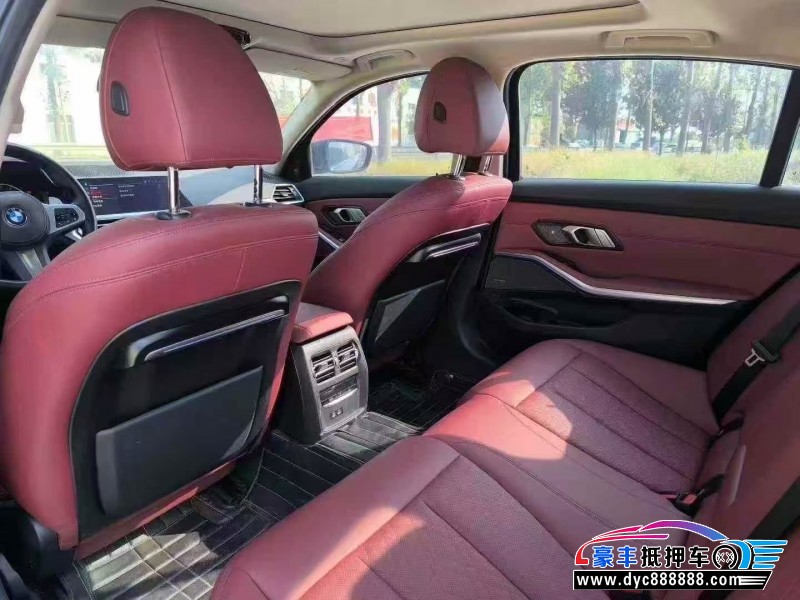 22年宝马3系轿车抵押车出售