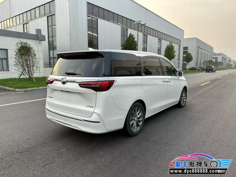 22年别克GL8轿车抵押车出售