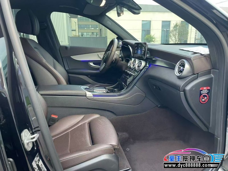 21年奔驰GLC轿车抵押车出售