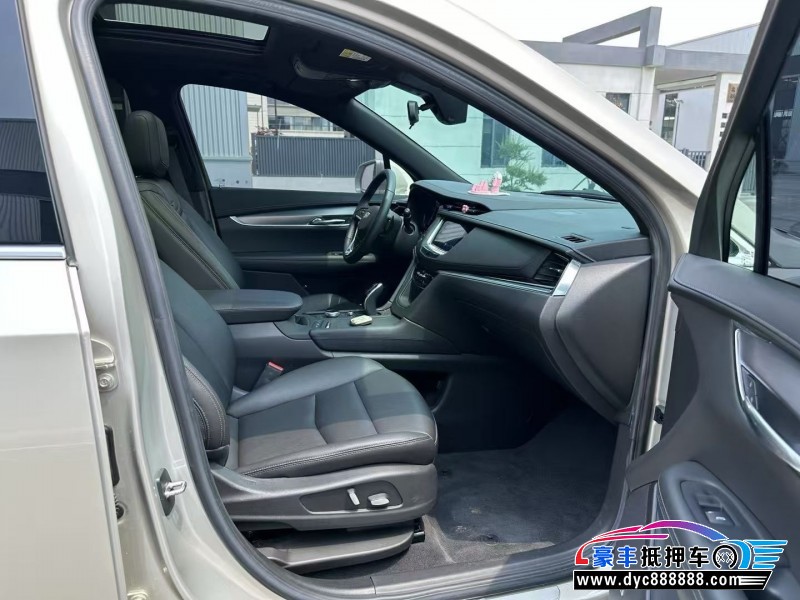 22年凯迪拉克xt6轿车抵押车出售