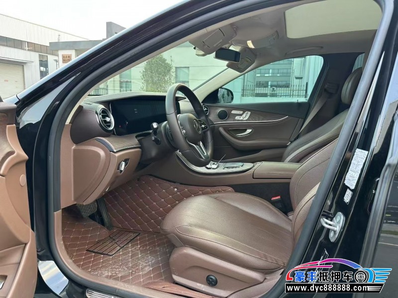 20年奔驰E轿车抵押车出售