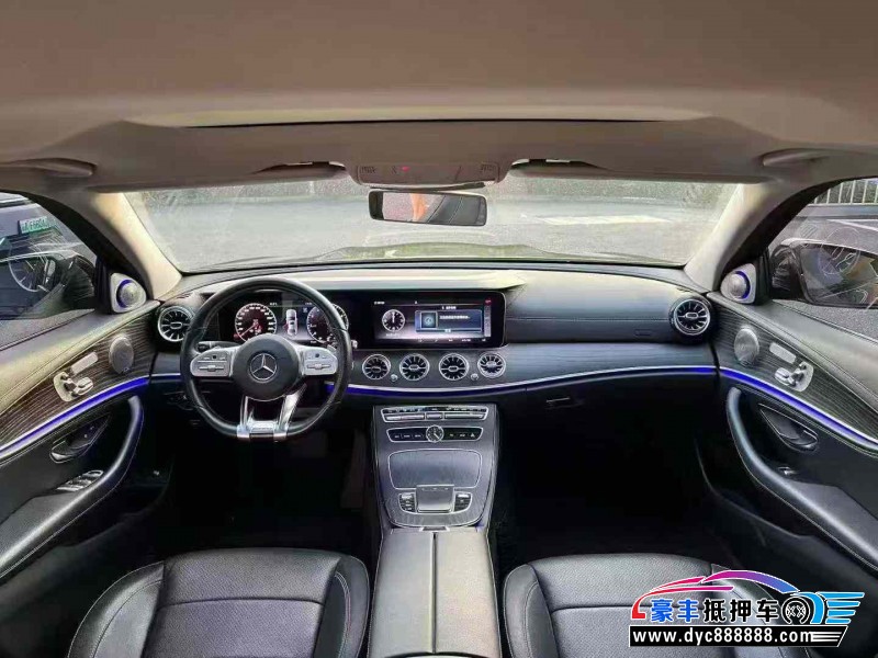 20年奔驰E轿车抵押车出售