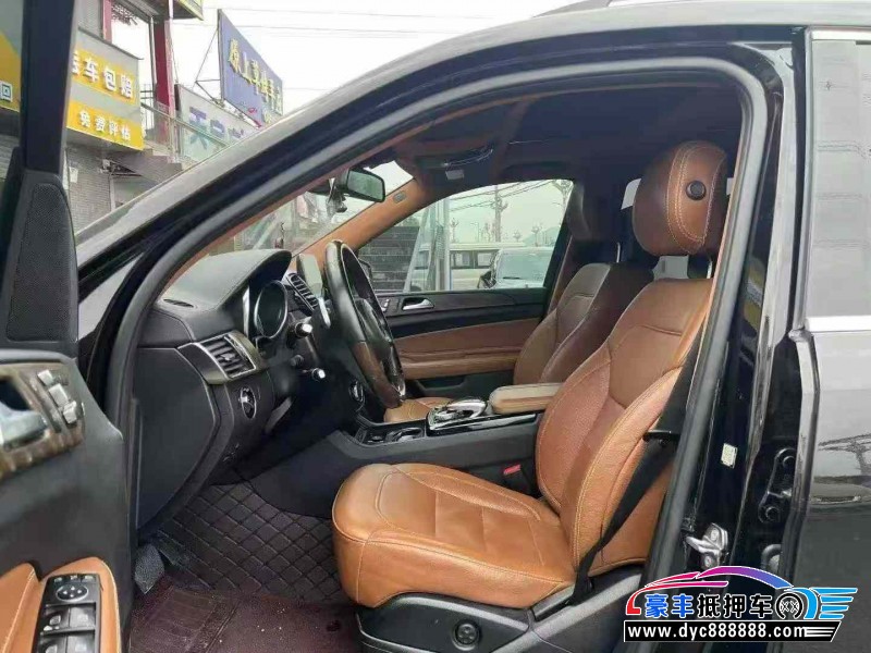 19年奔驰GLS轿车抵押车出售