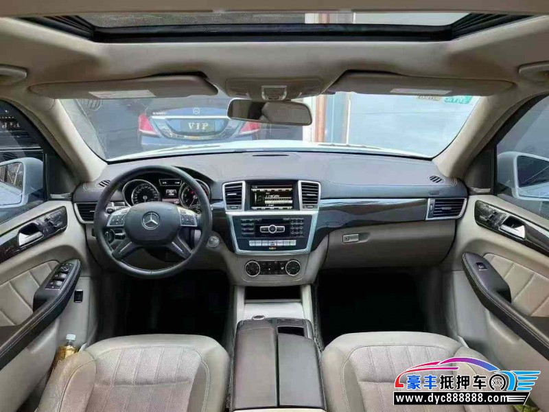 16年奔驰GLS轿车抵押车出售