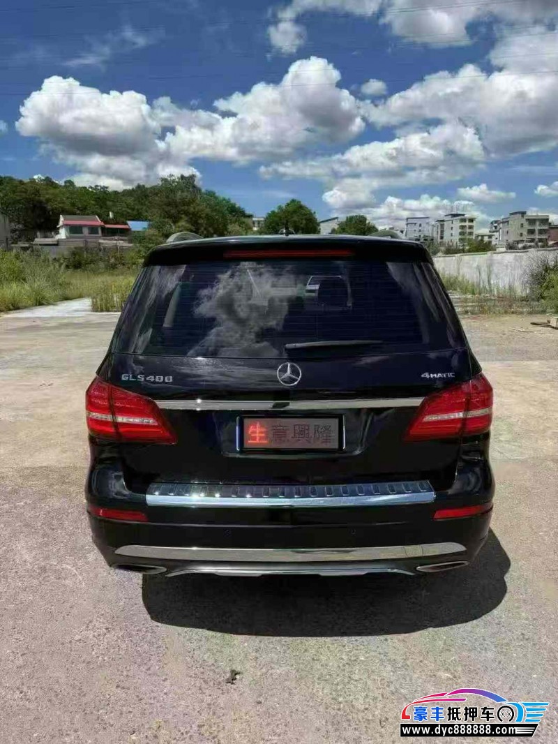 19年奔驰GLS轿车抵押车出售