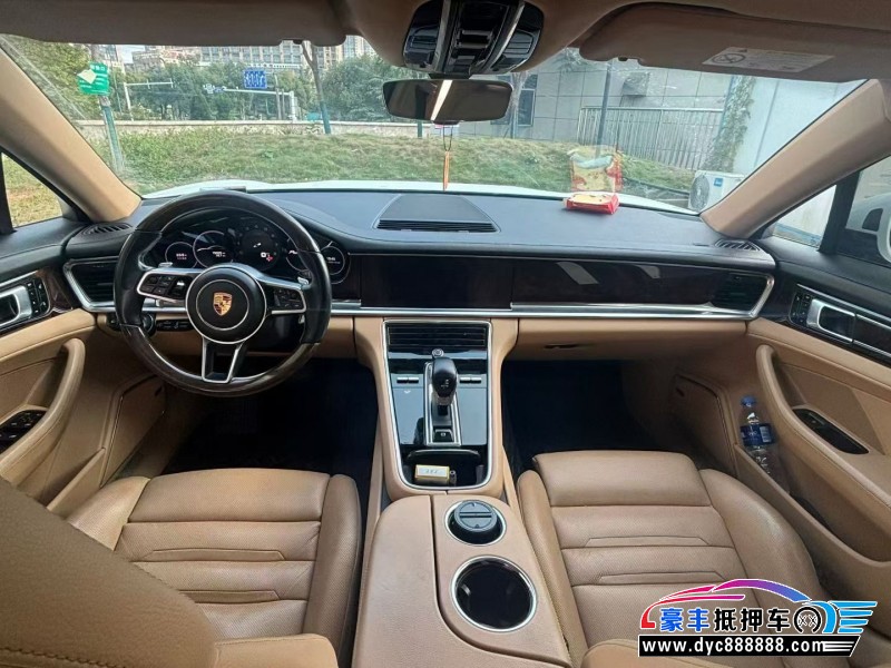18年保时捷帕纳梅拉轿车抵押车出售
