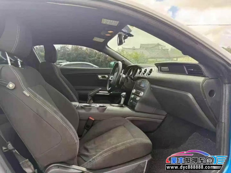 20年福特野马轿车抵押车出售