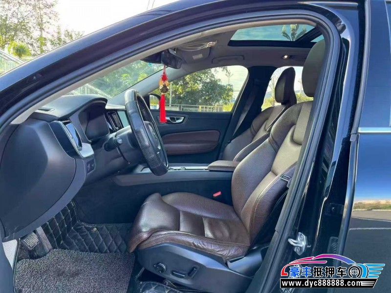 19年沃尔沃XC60轿车抵押车出售