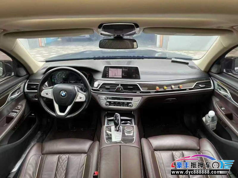 21年宝马7系轿车抵押车出售