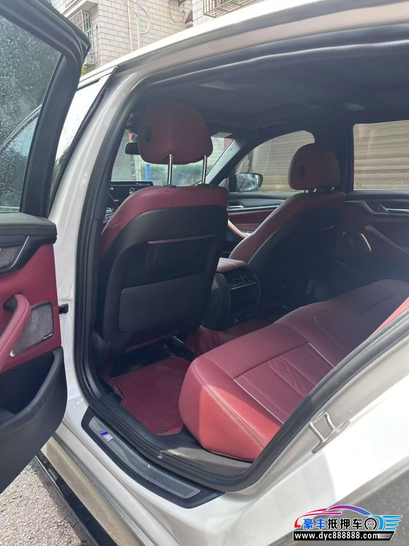 23年宝马5系轿车抵押车出售