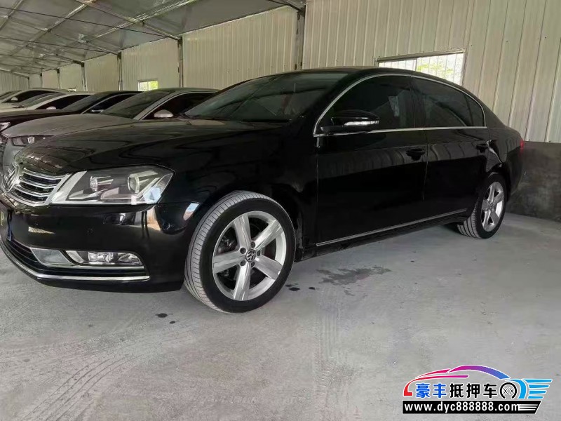 14年大众迈腾轿车抵押车出售