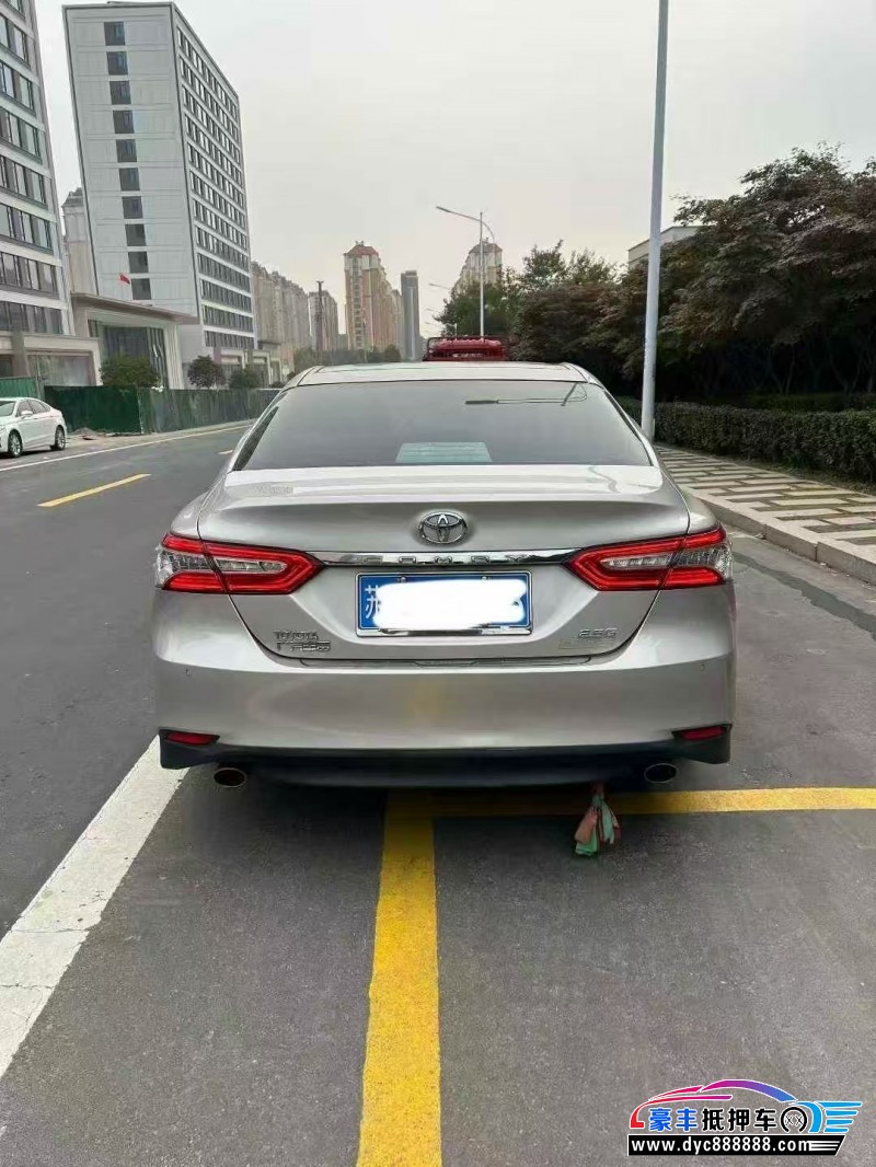 19年丰田凯美瑞轿车抵押车出售