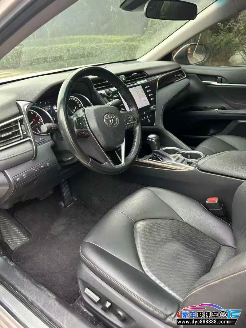 19年丰田凯美瑞轿车抵押车出售