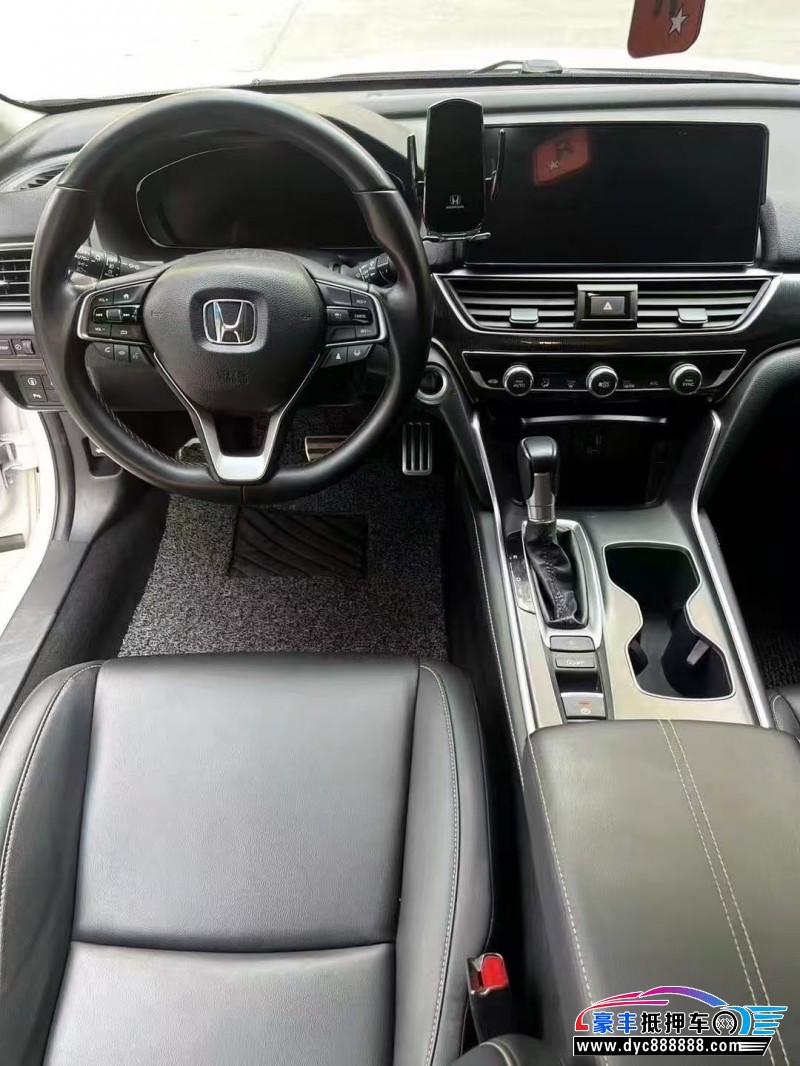 22年本田雅阁轿车抵押车出售