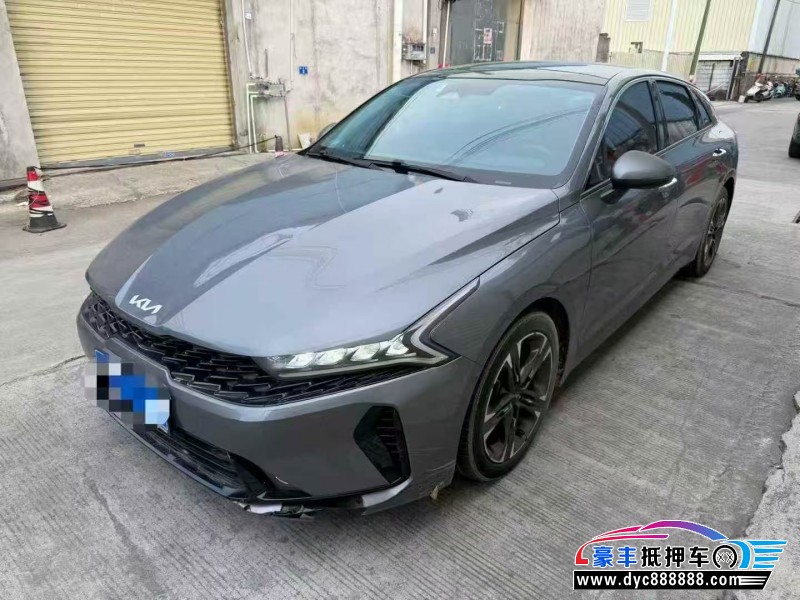 22年起亚K5轿车抵押车出售