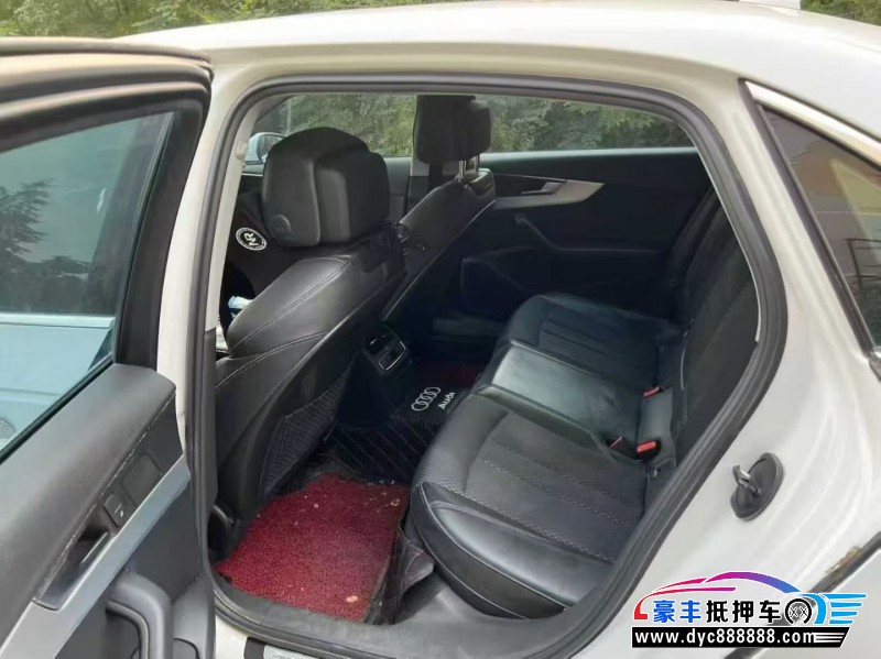 18年奥迪A4L轿车抵押车出售