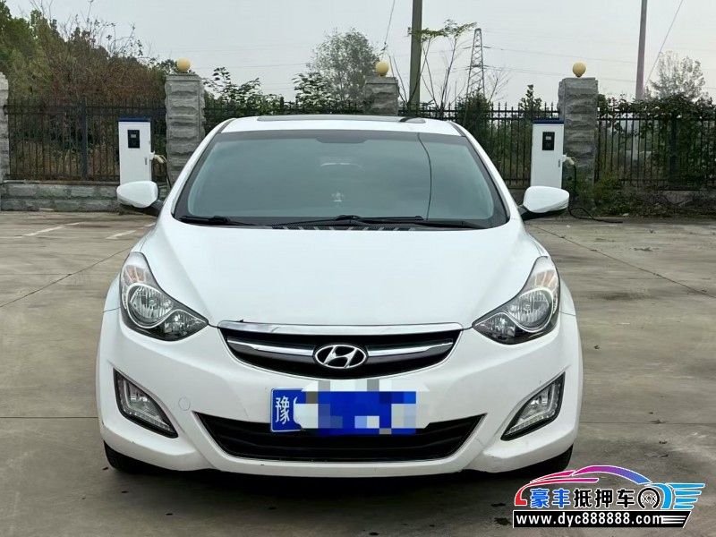 抵押车出售15年现代朗动轿车