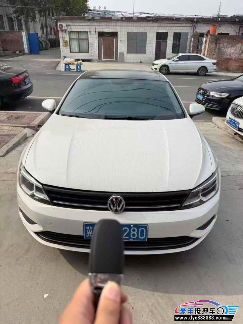 16年大众凌渡轿车抵押车出售