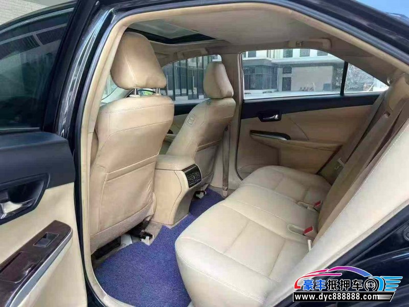 15年丰田凯美瑞轿车抵押车出售