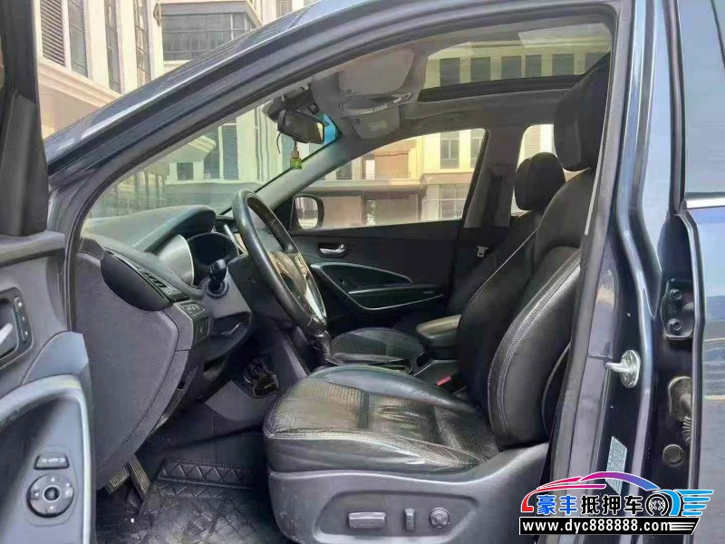 13年现代新胜达轿车抵押车出售