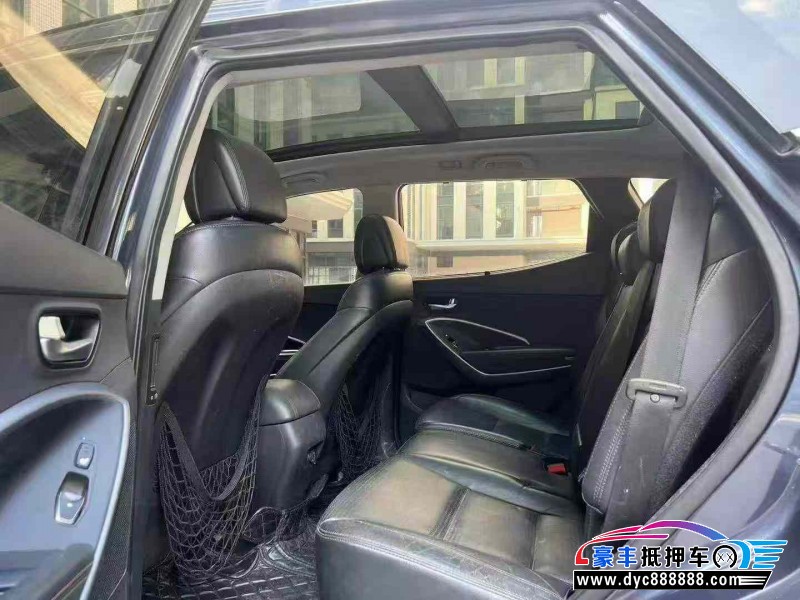 13年现代新胜达轿车抵押车出售