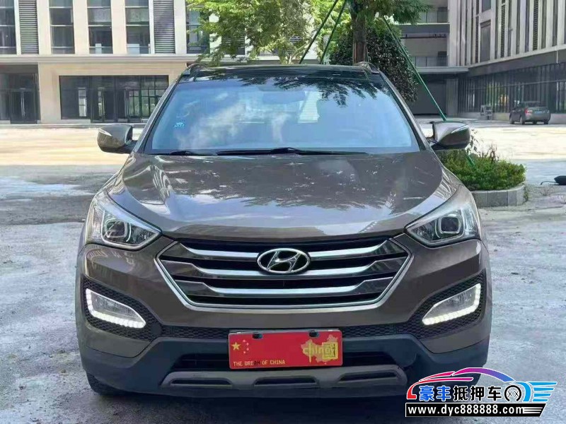 16年现代新胜达轿车抵押车出售