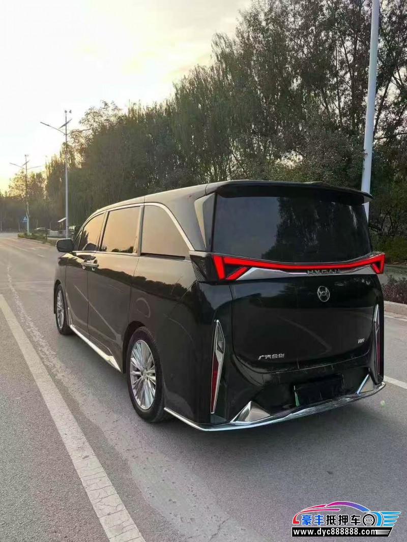 23年合创v09轿车抵押车出售