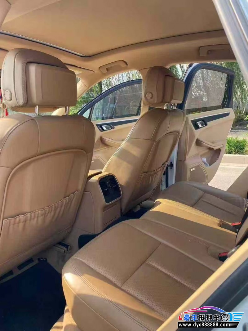 15年保时捷Macan迈凯轿车抵押车出售