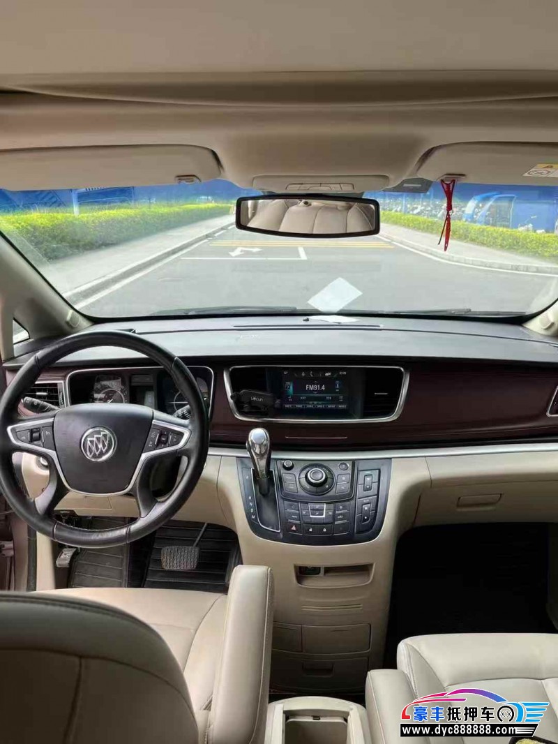 19年别克GL8轿车抵押车出售