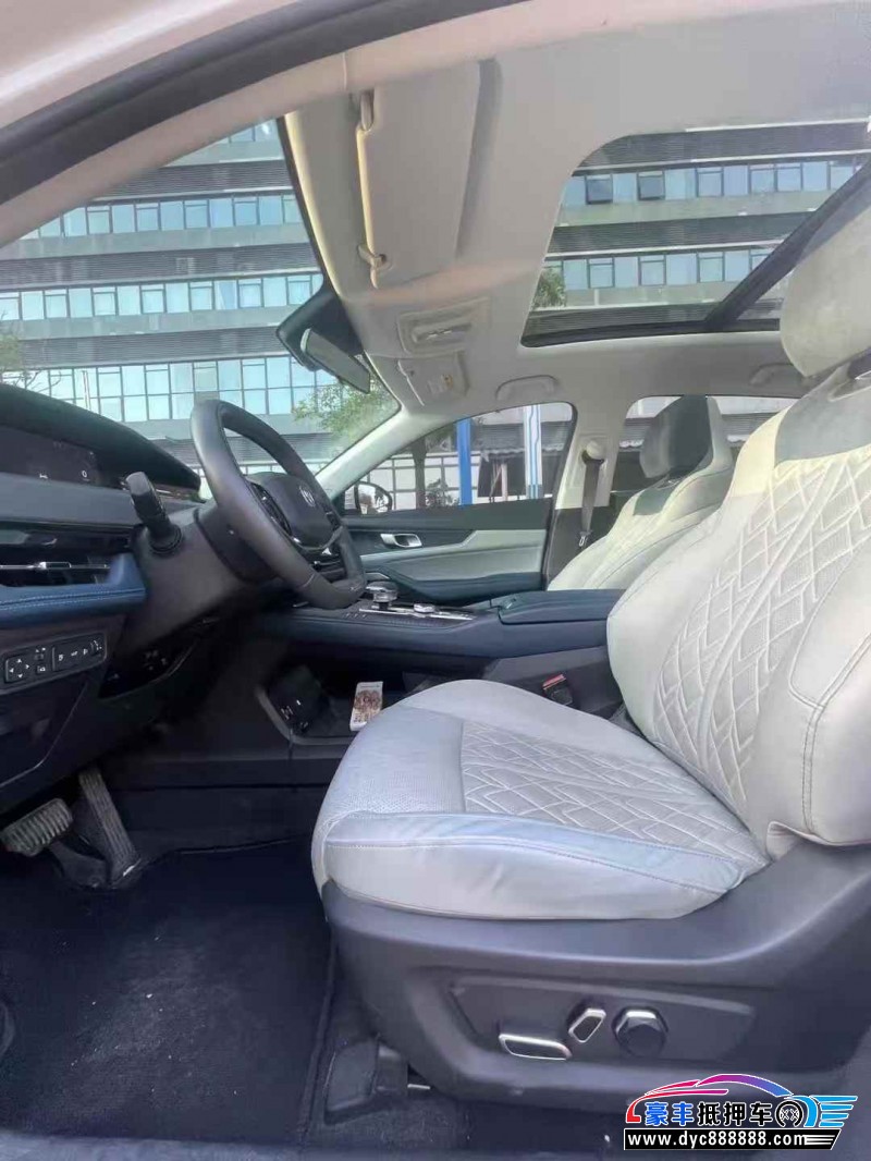 23年长安长安UNI轿车抵押车出售