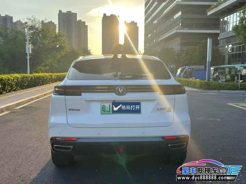 23年长安长安UNI轿车抵押车出售