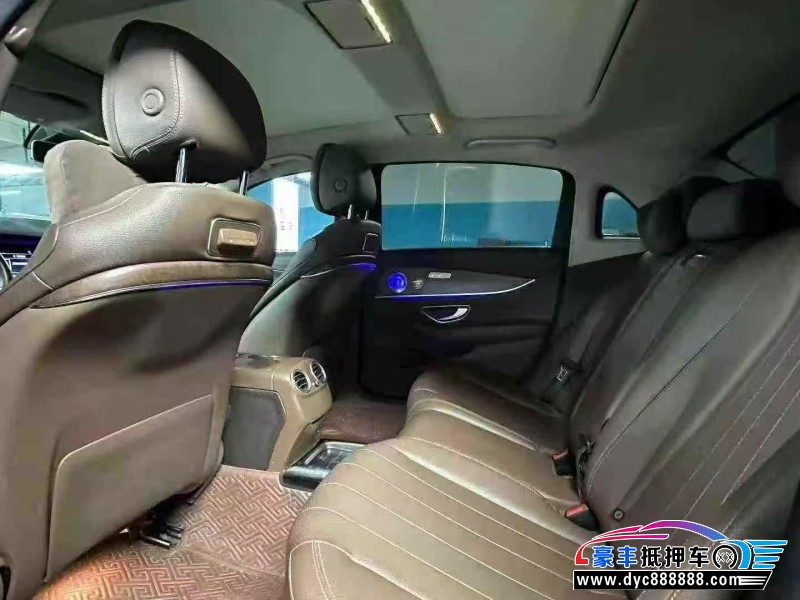 19年奔驰E轿车抵押车出售