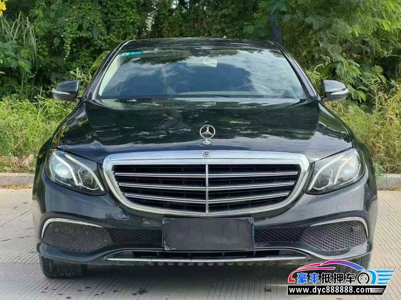 19年奔驰E轿车抵押车出售