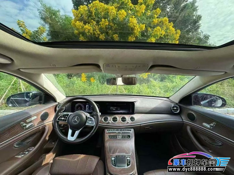 19年奔驰E轿车抵押车出售