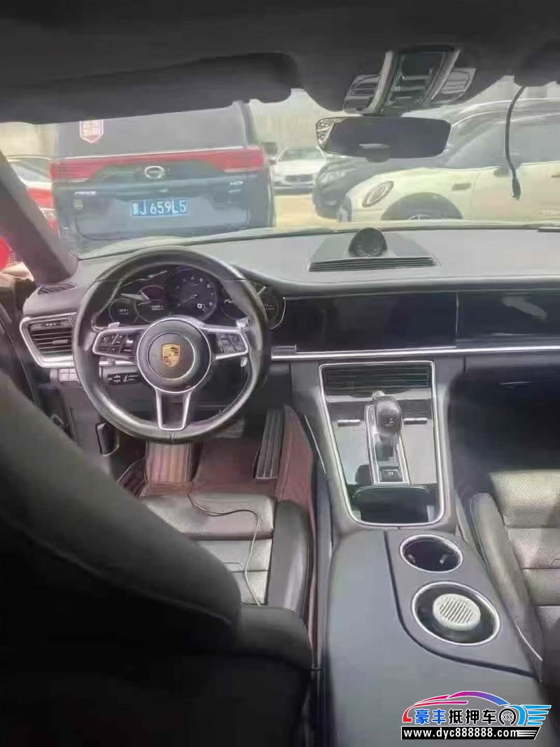 17年保时捷帕纳梅拉轿车抵押车出售