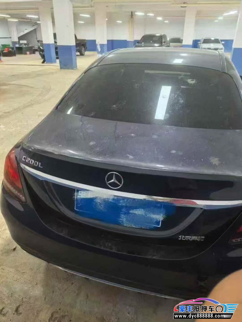 19年奔驰C轿车抵押车出售