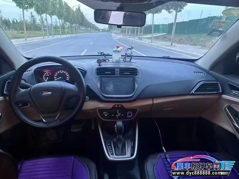 18年福特福睿斯轿车抵押车出售