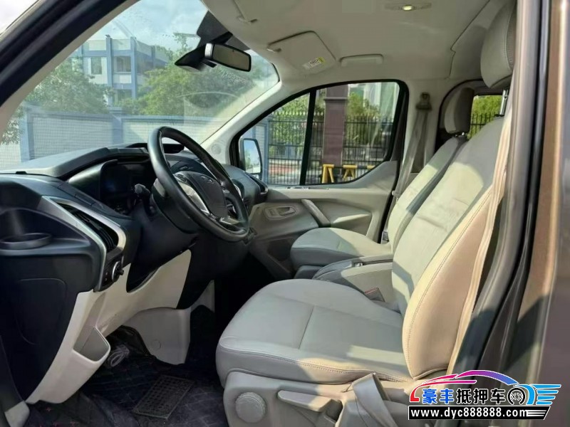 17年福特途睿欧轿车抵押车出售