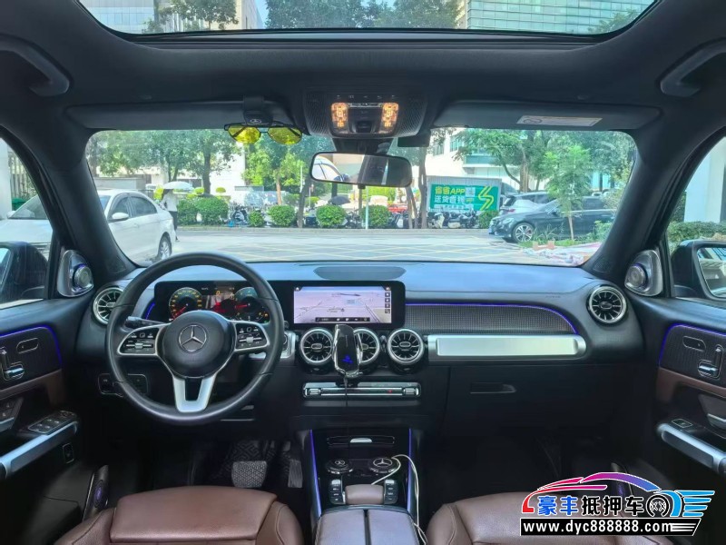 22年奔驰GLB轿车抵押车出售