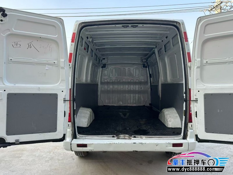 23年上汽大通V80微面抵押车出售