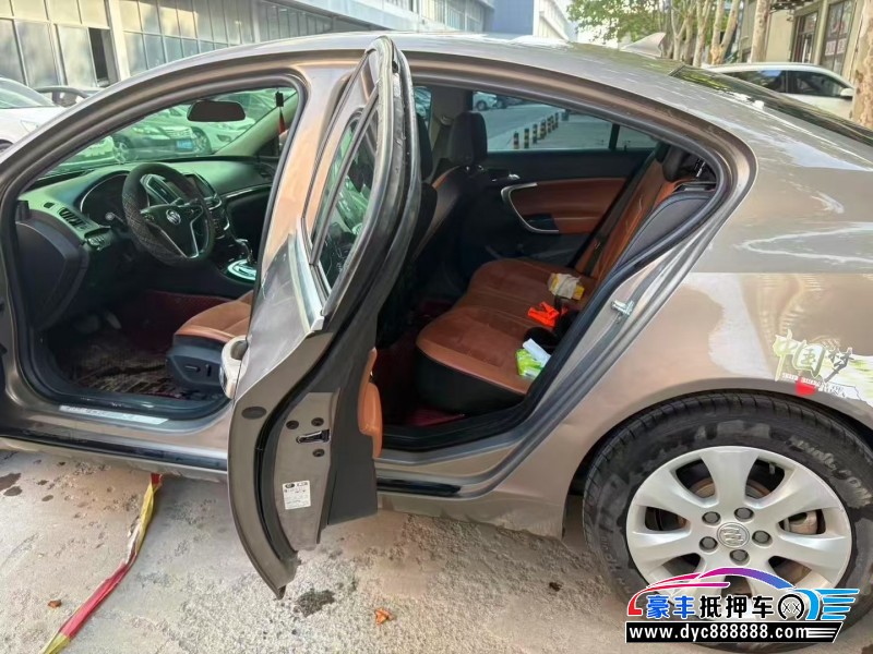 16年别克君威轿车抵押车出售