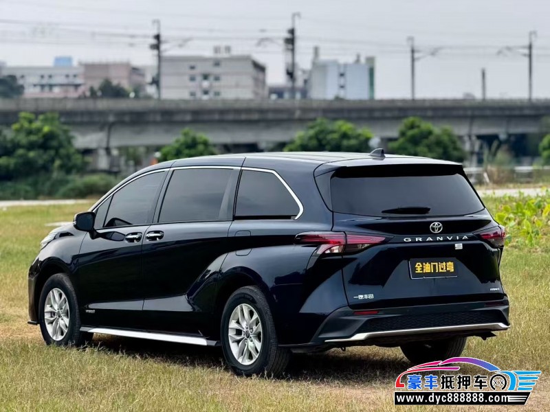 24年丰田格瑞维亚轿车抵押车出售