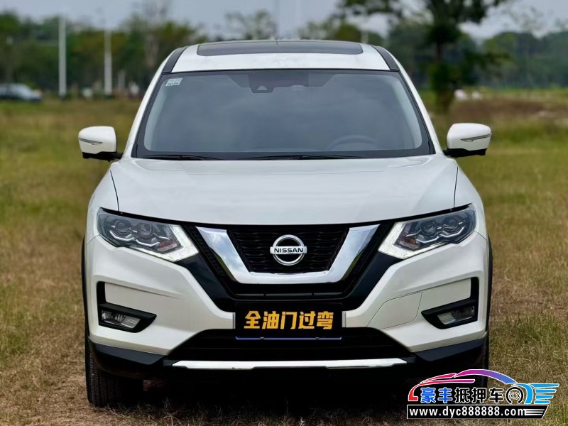 抵押车出售24年日产奇骏轿车