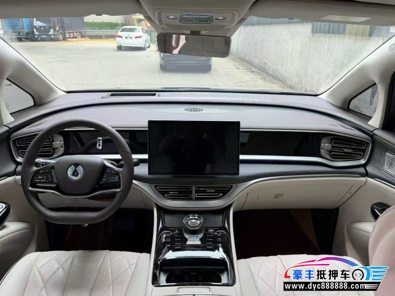 24年腾势D9轿车抵押车出售