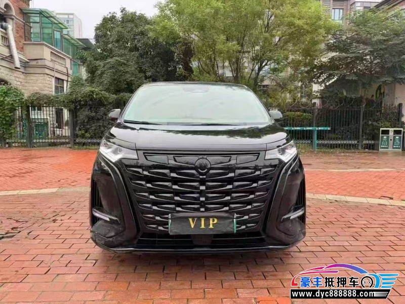 抵押车出售24年腾势D9轿车