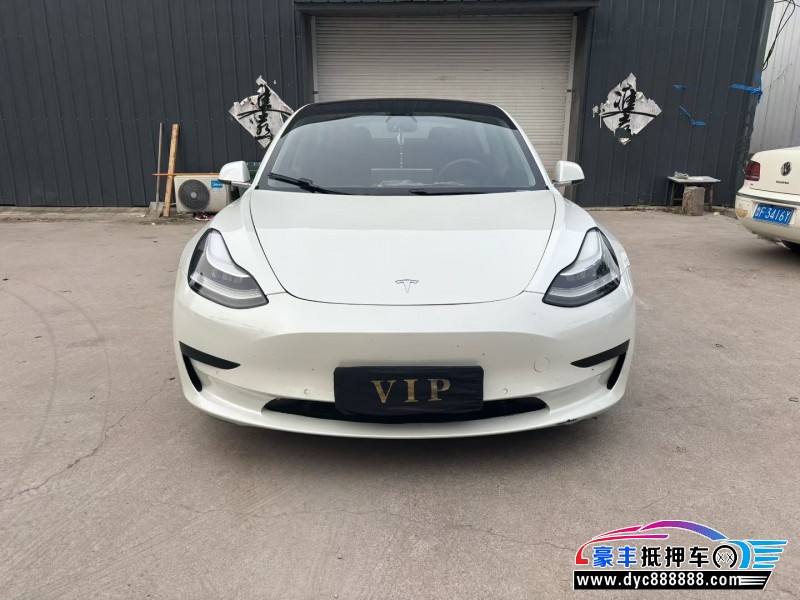 抵押车出售20年特斯拉MODEL 3轿车
