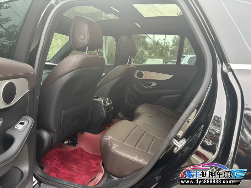 22年奔驰GLC轿车抵押车出售