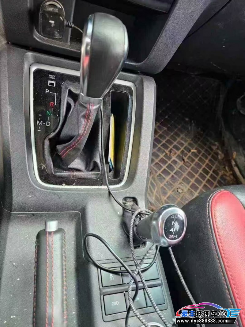 17年北京BJ40轿车抵押车出售